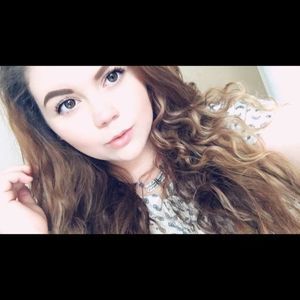 Meet your Posher, Lindsey